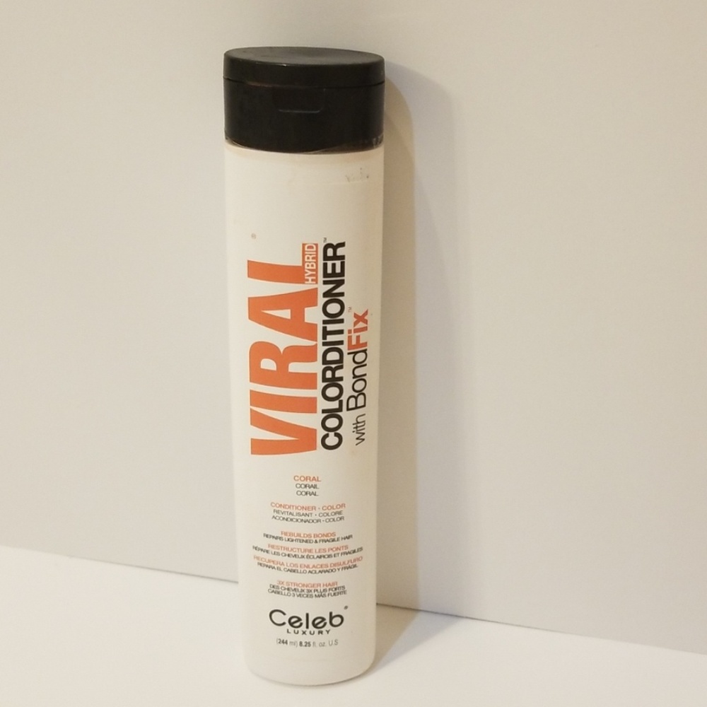 Coral toning temporary haircolor conditioner